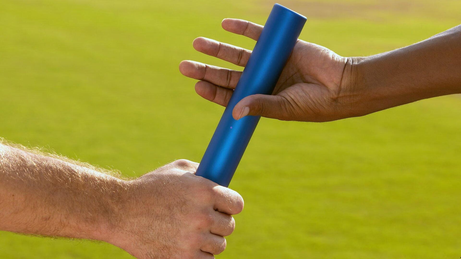 欧洲足坛转会风云,AC米兰锁定弗赖堡门神阿图博鲁,迈尼昂替代计划浮出水面