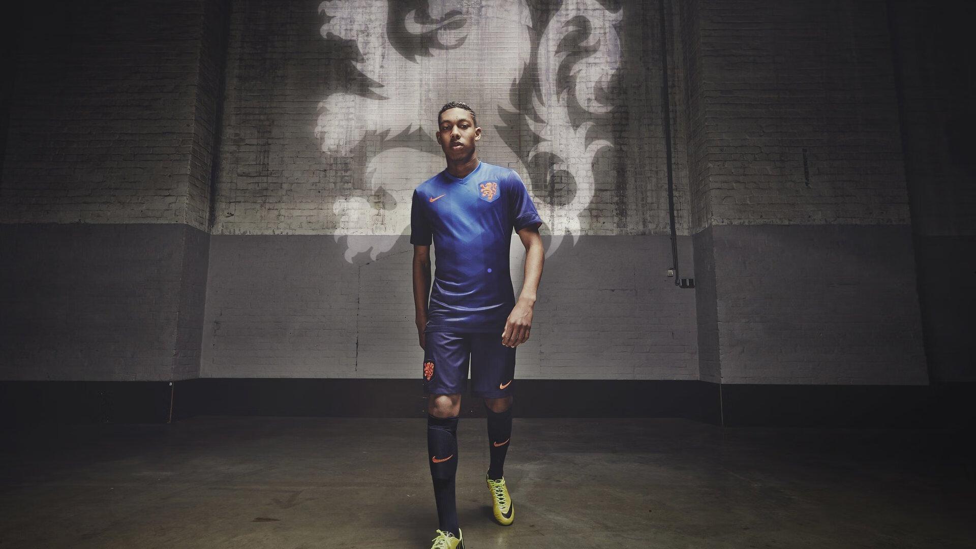 穆西亚拉社交媒体温情悼念若塔兄弟 足球世界共缅生命之重